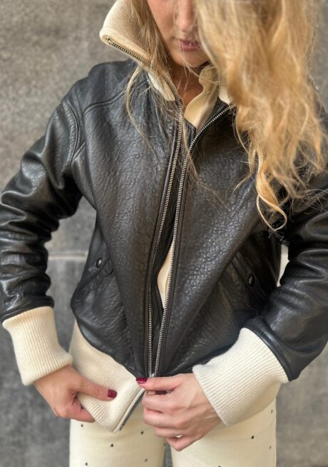 Cazadora con interior de borrego